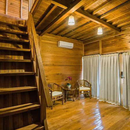 Andi Beach House
